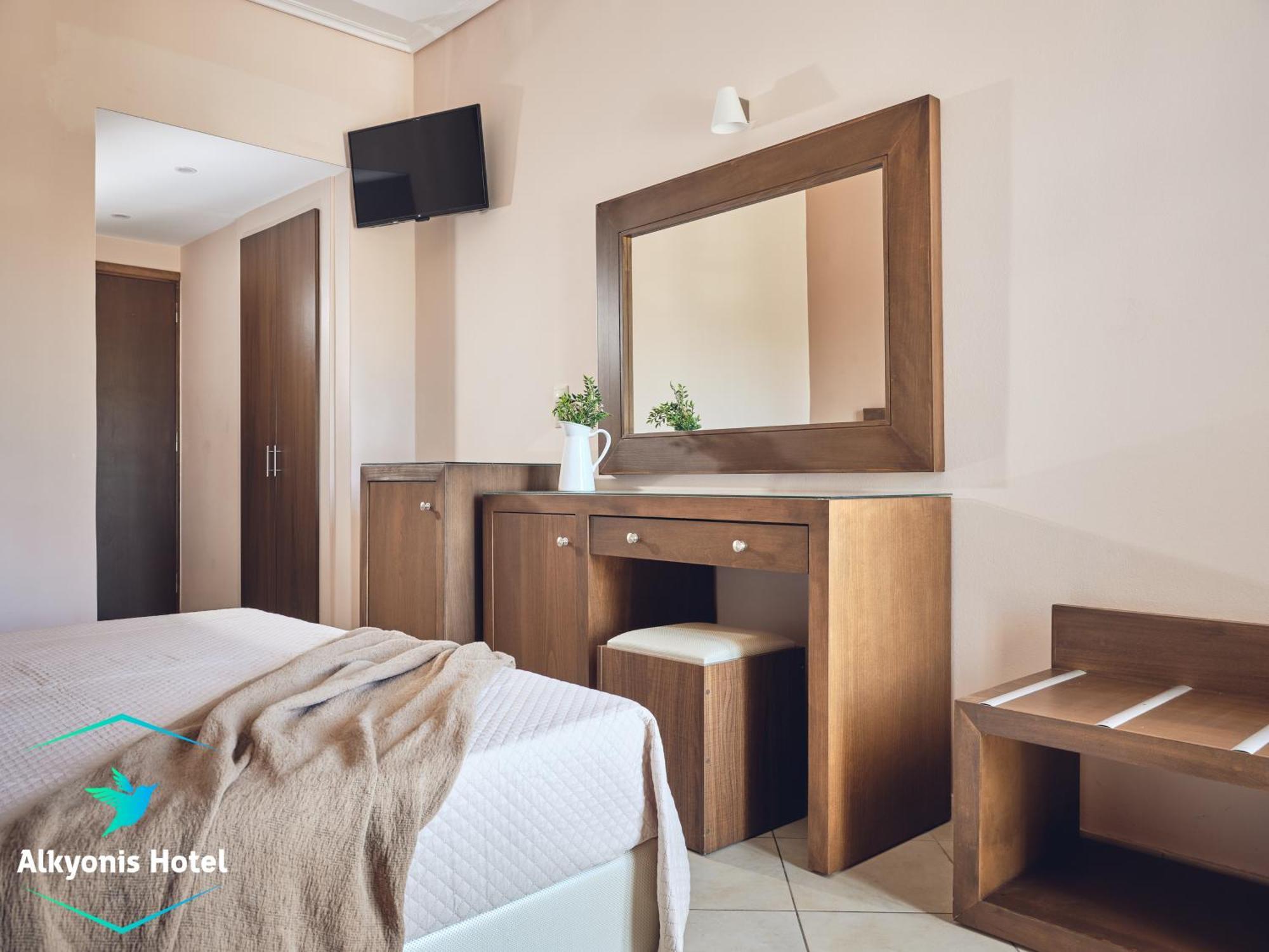לגאנאס Alkyonis Hotel מראה חיצוני תמונה